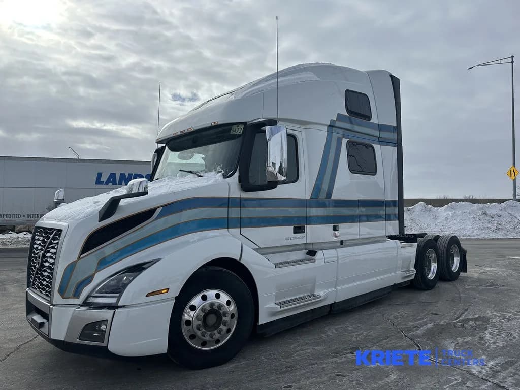2022 Volvo VNL 860