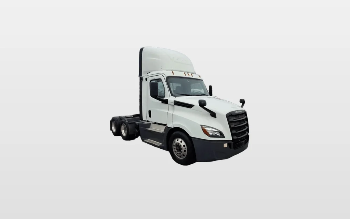 2019 Freightliner Cascadia in Shrewsbury, MA