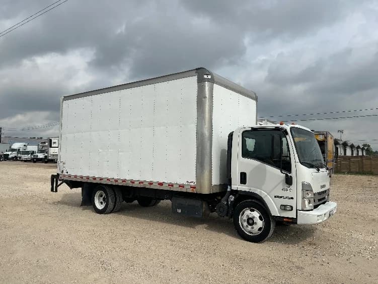 2022 Isuzu NRR