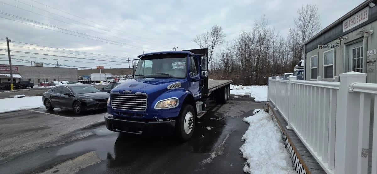 2021 Freightliner M2 106