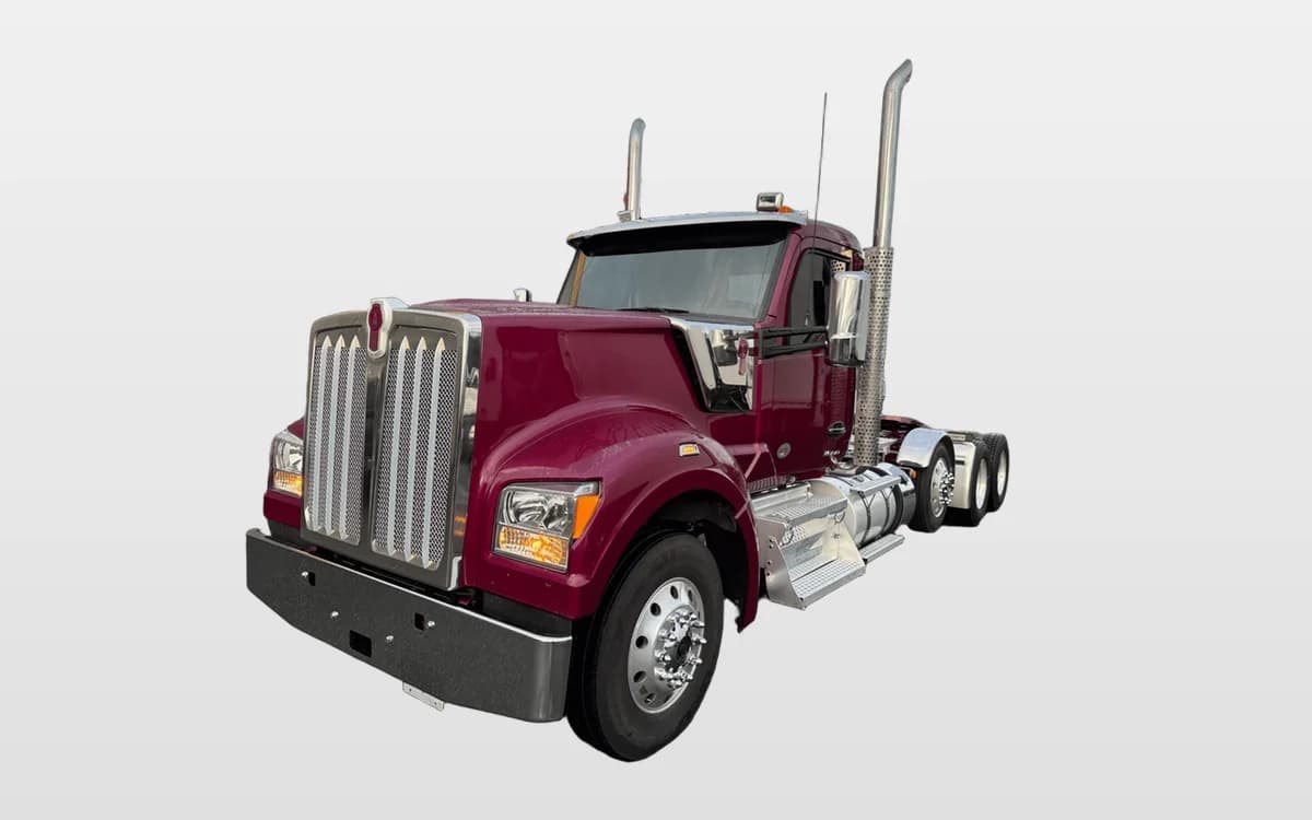 2024 Kenworth W990