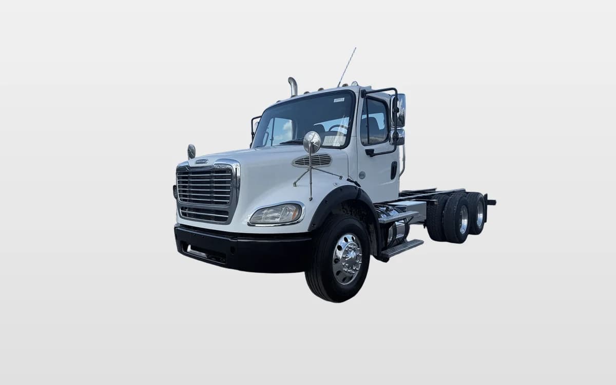 2014 Freightliner M2 106