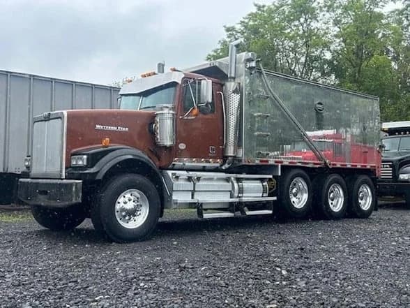2022 Western Star 4900