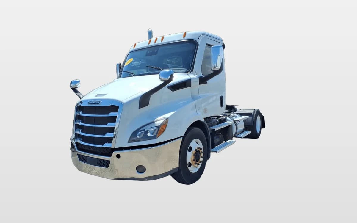 2020 Freightliner Cascadia in Knoxville, TN