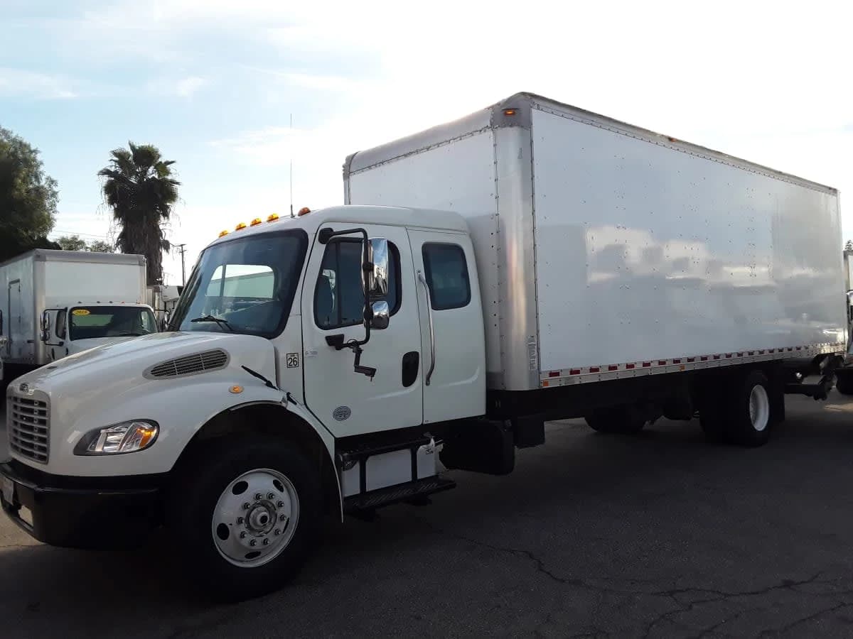 2019 Freightliner M2 106