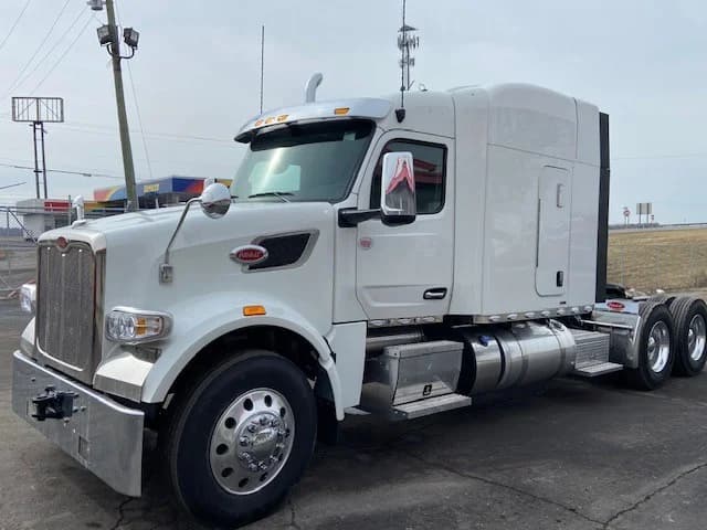 2026 Peterbilt 567