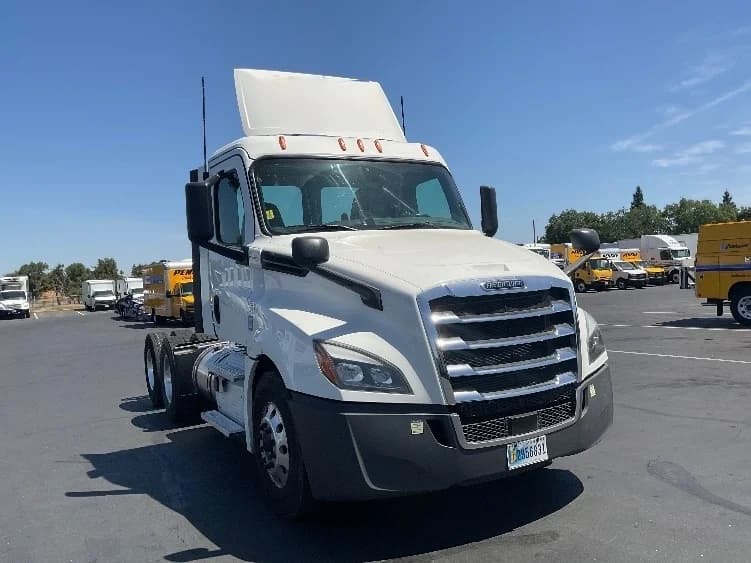 2020 Freightliner Cascadia