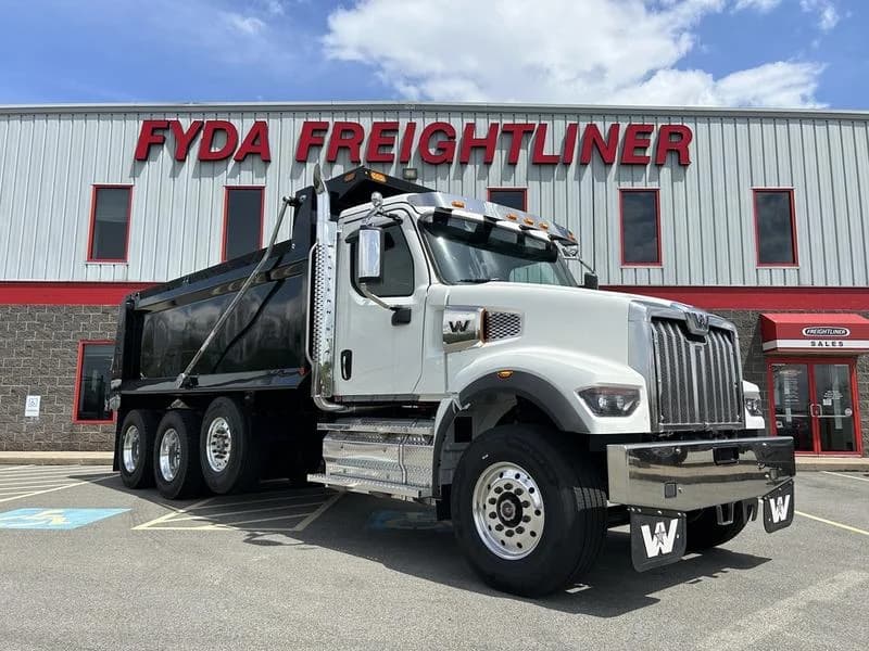 2025 Western Star 49X