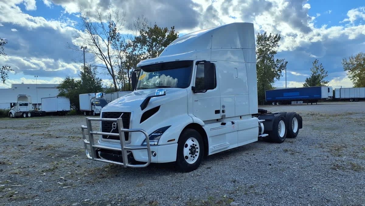 2020 Volvo VNR 640
