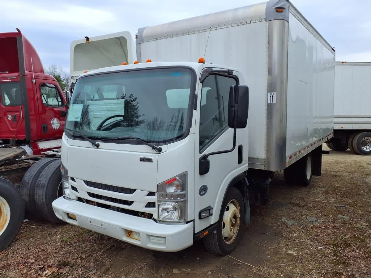 2017 Isuzu NRR