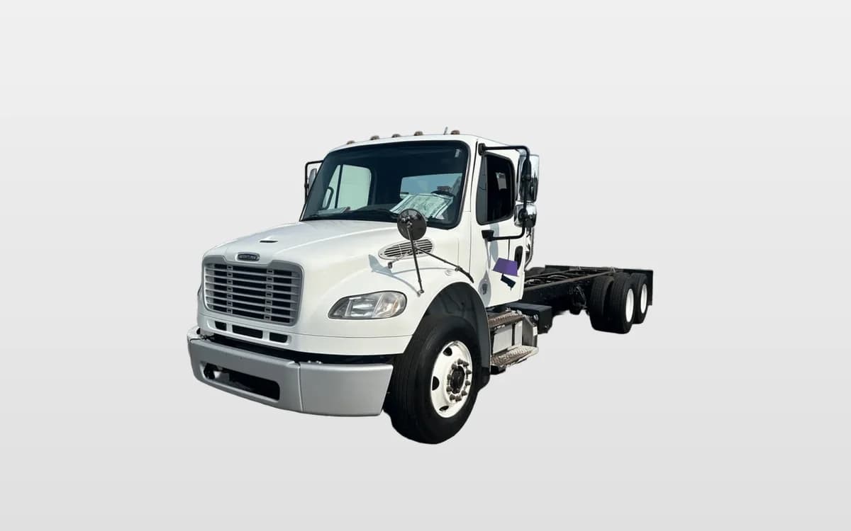 2017 Freightliner M2 106