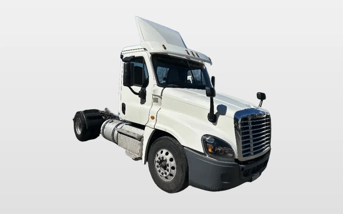 2019 Freightliner Cascadia in Auburn, MA