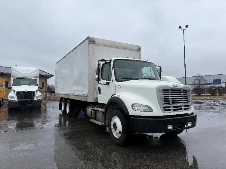 2015 Freightliner M2 112