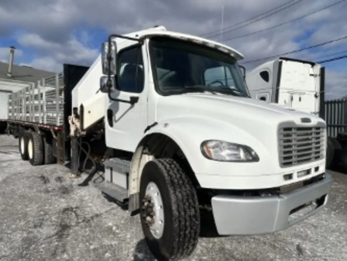 2017 Freightliner M2 106