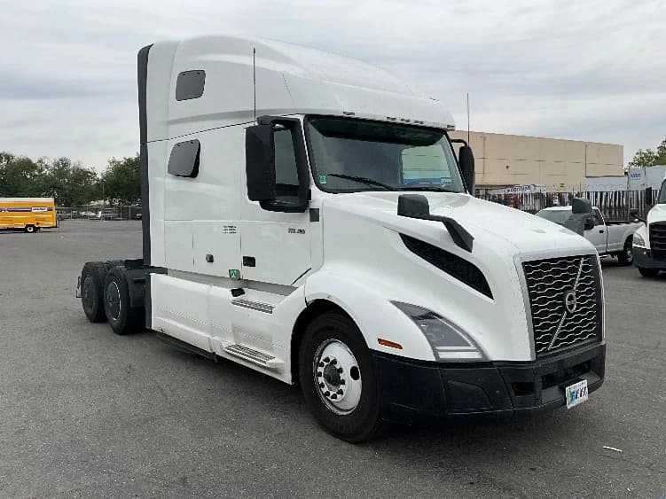 2023 Volvo VNL 760