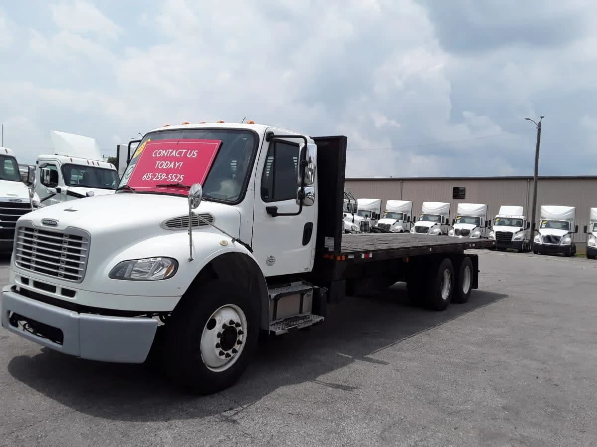 2017 Freightliner M2 106