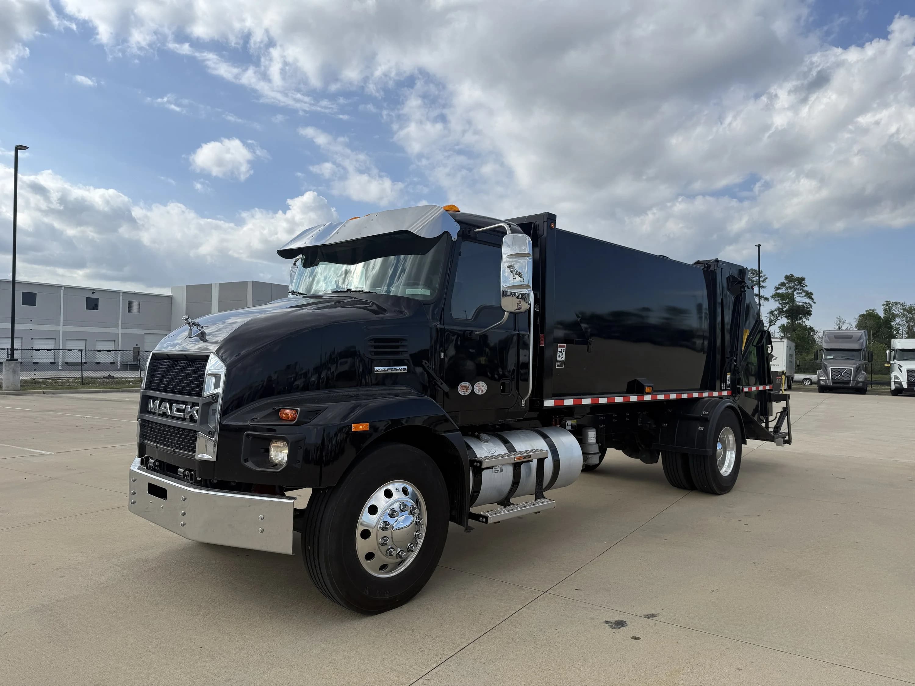 2025 Mack MD