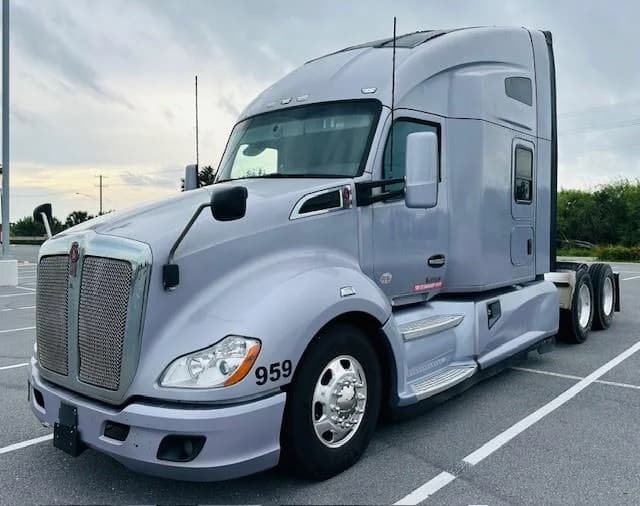 2022 Kenworth T680