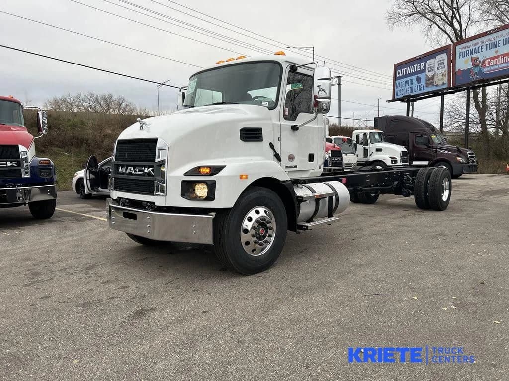 2025 Mack MD