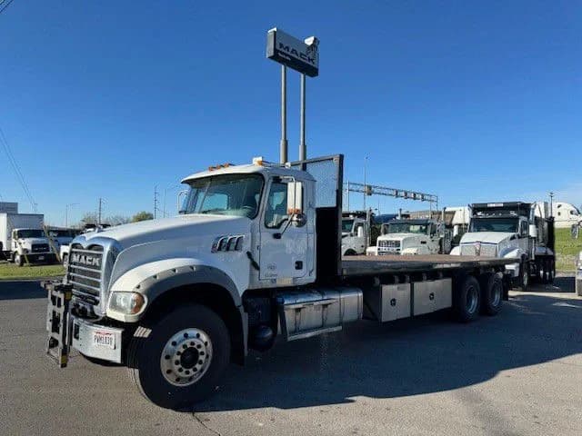 2020 Mack Granite