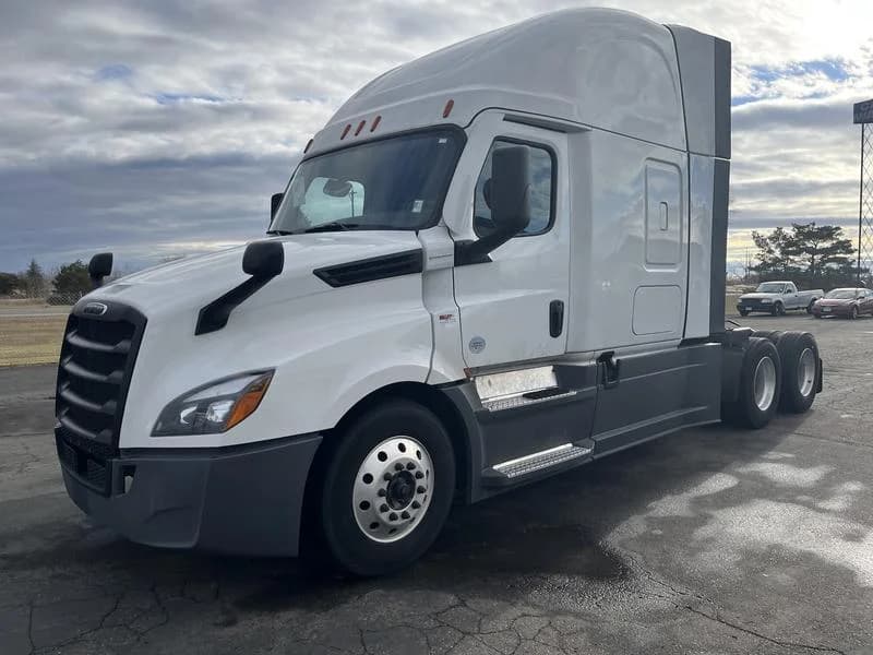2023 Freightliner Cascadia