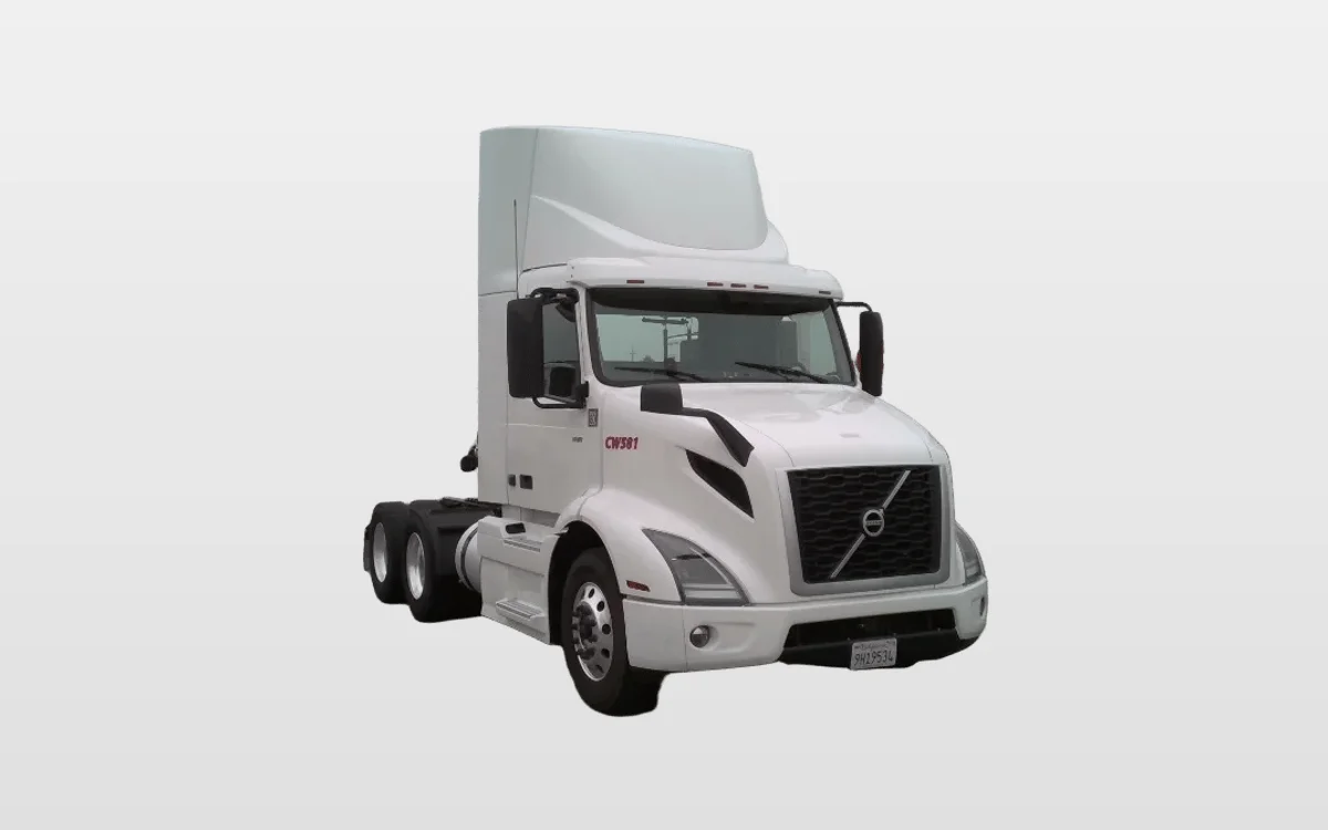 2021 Volvo VNR 640 in Stockton, CA