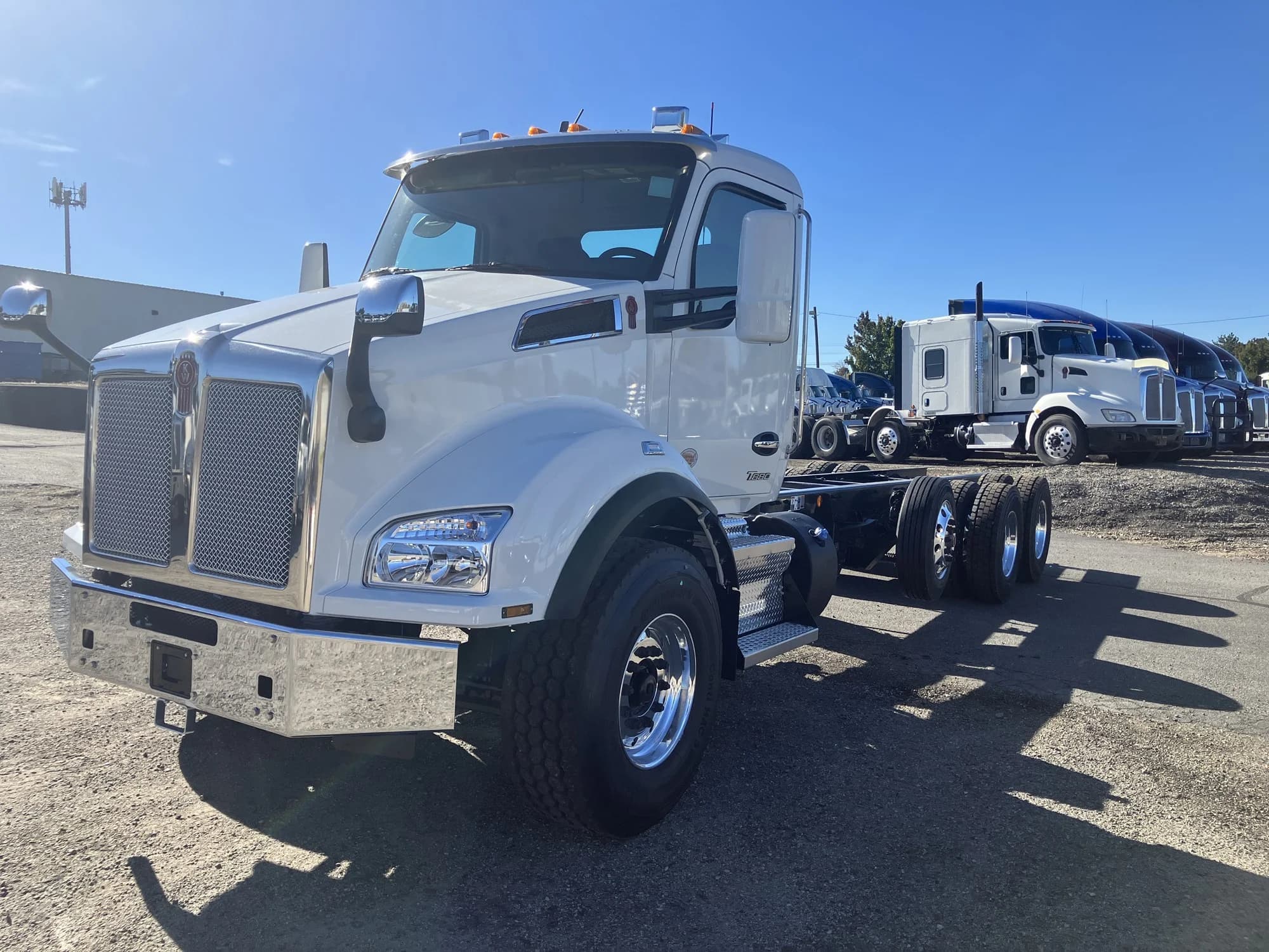 2026 Kenworth T880