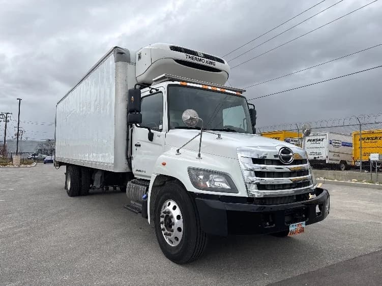 2019 Hino 338