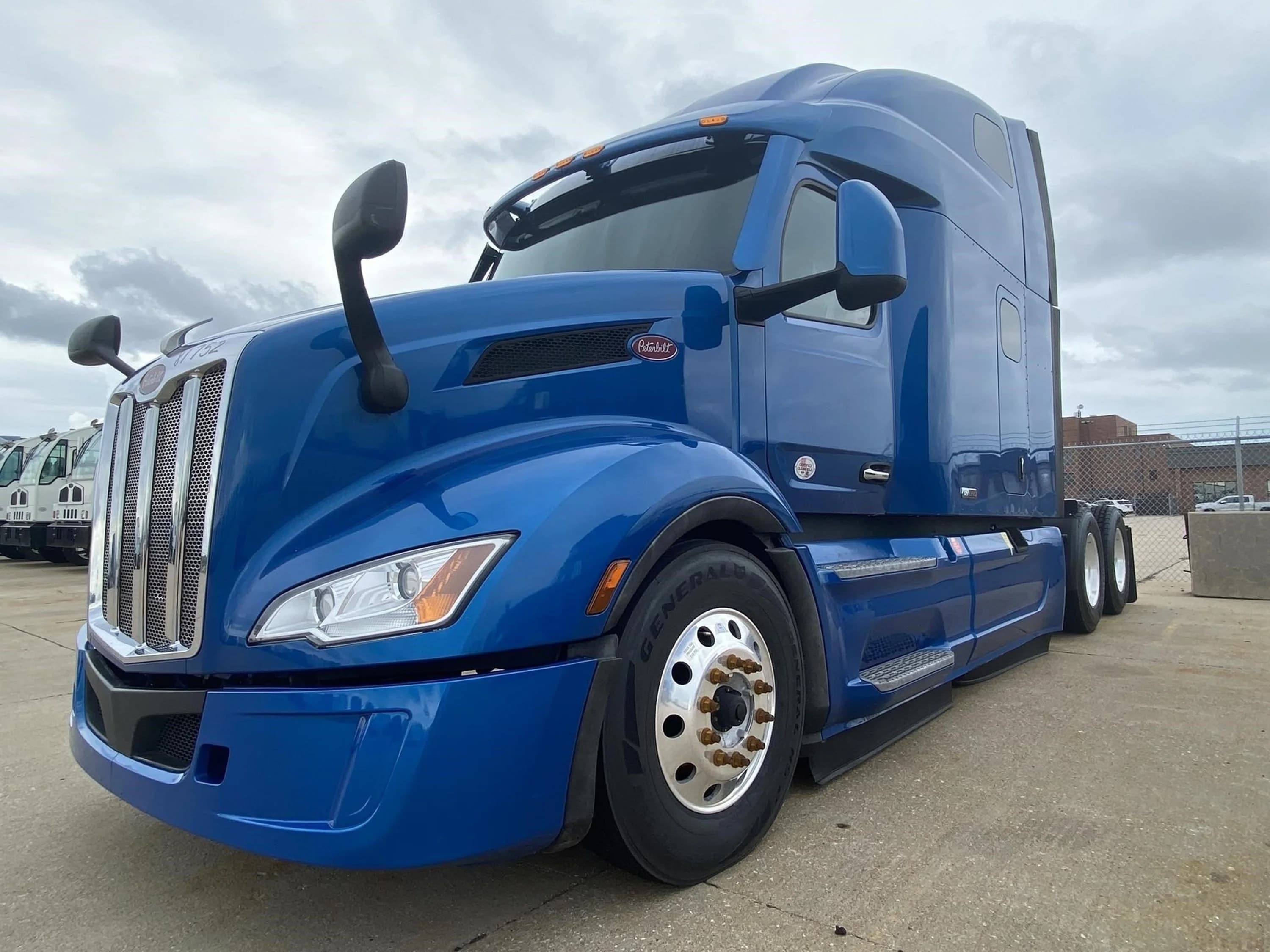 2022 Kenworth T680