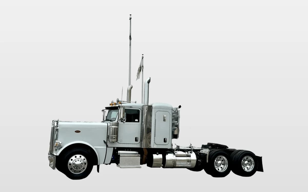 2022 Peterbilt 389