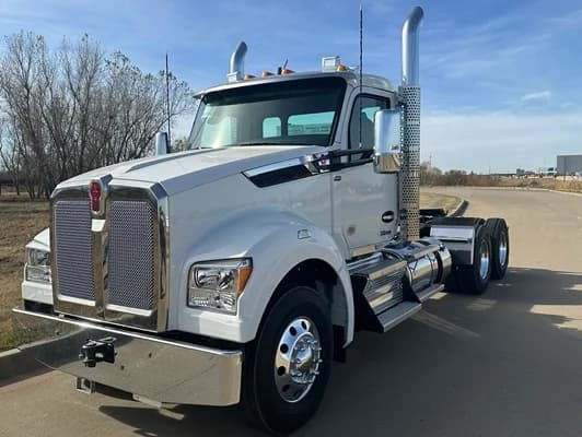 2026 Kenworth T880