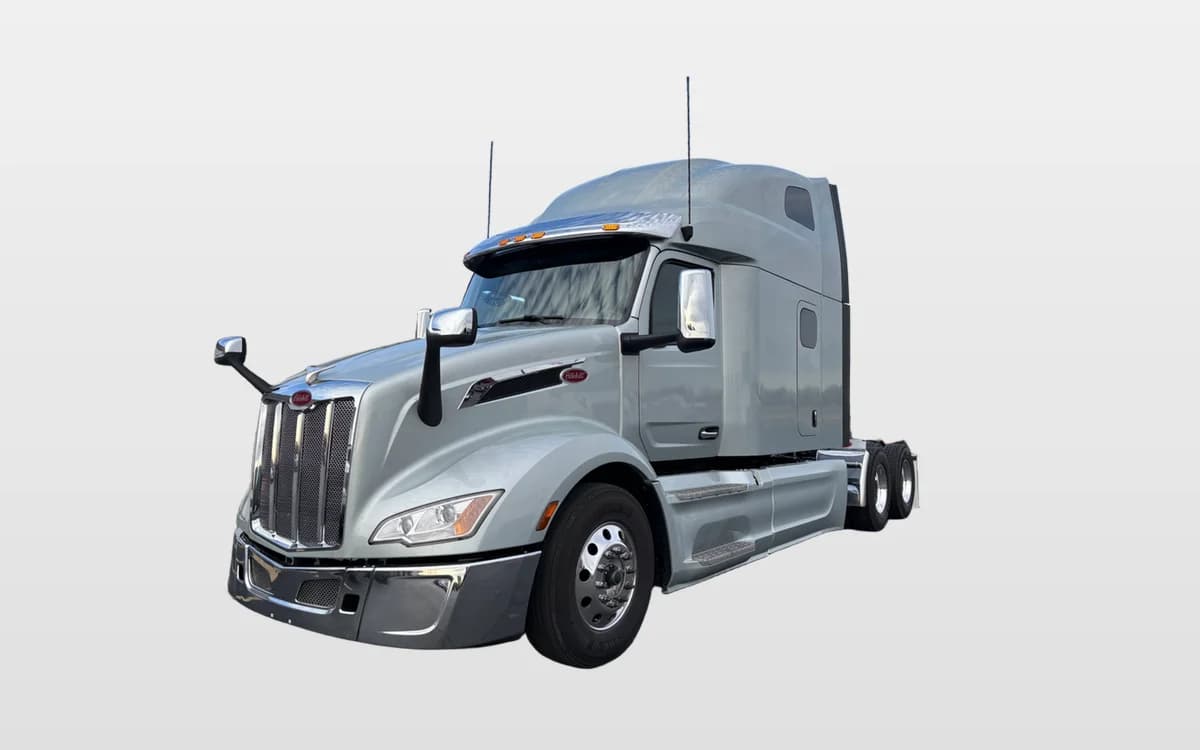 2023 Peterbilt 579