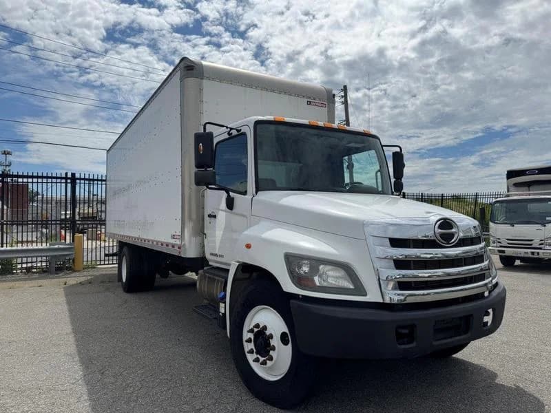 2019 Hino 338