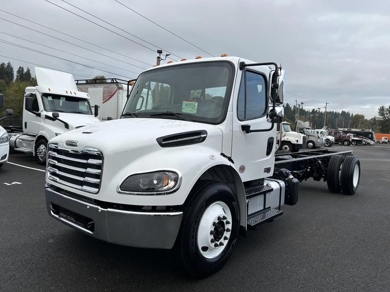 2025 Freightliner M2 106