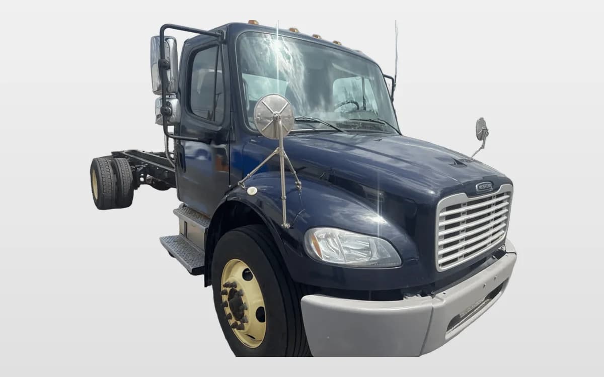 2018 Freightliner M2 106