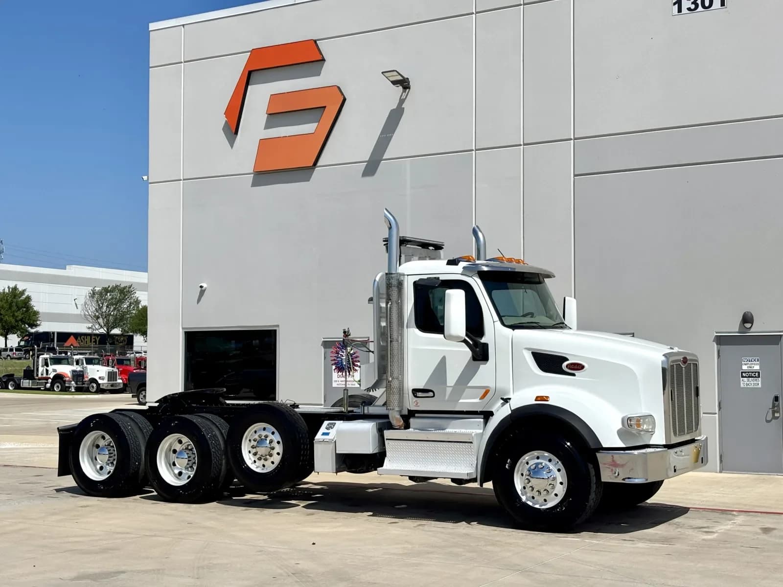 2019 Peterbilt 567