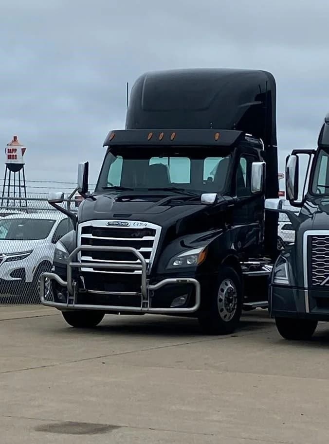 2023 Freightliner Cascadia