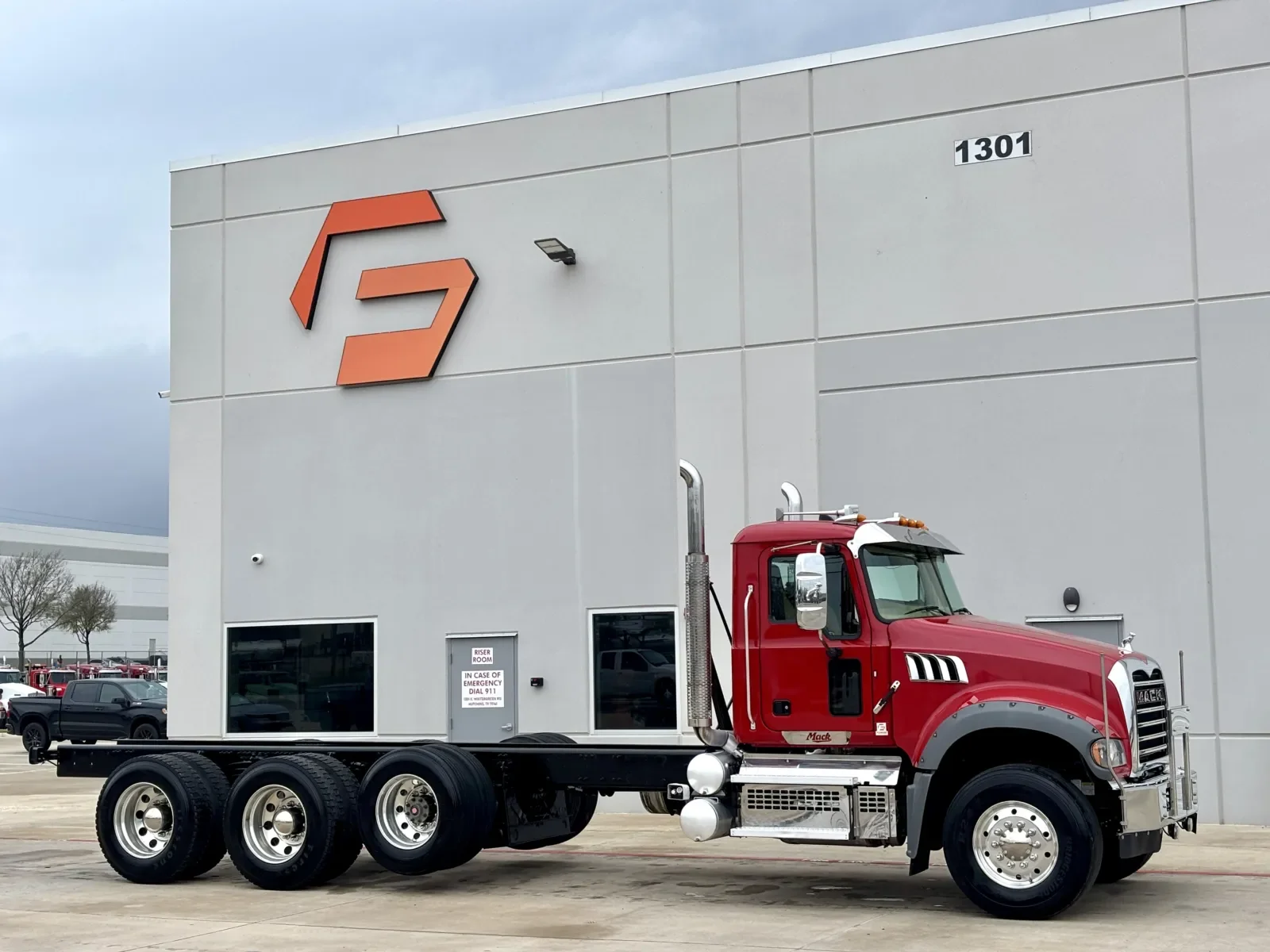 2023 Mack Granite