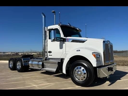 2026 Kenworth T880