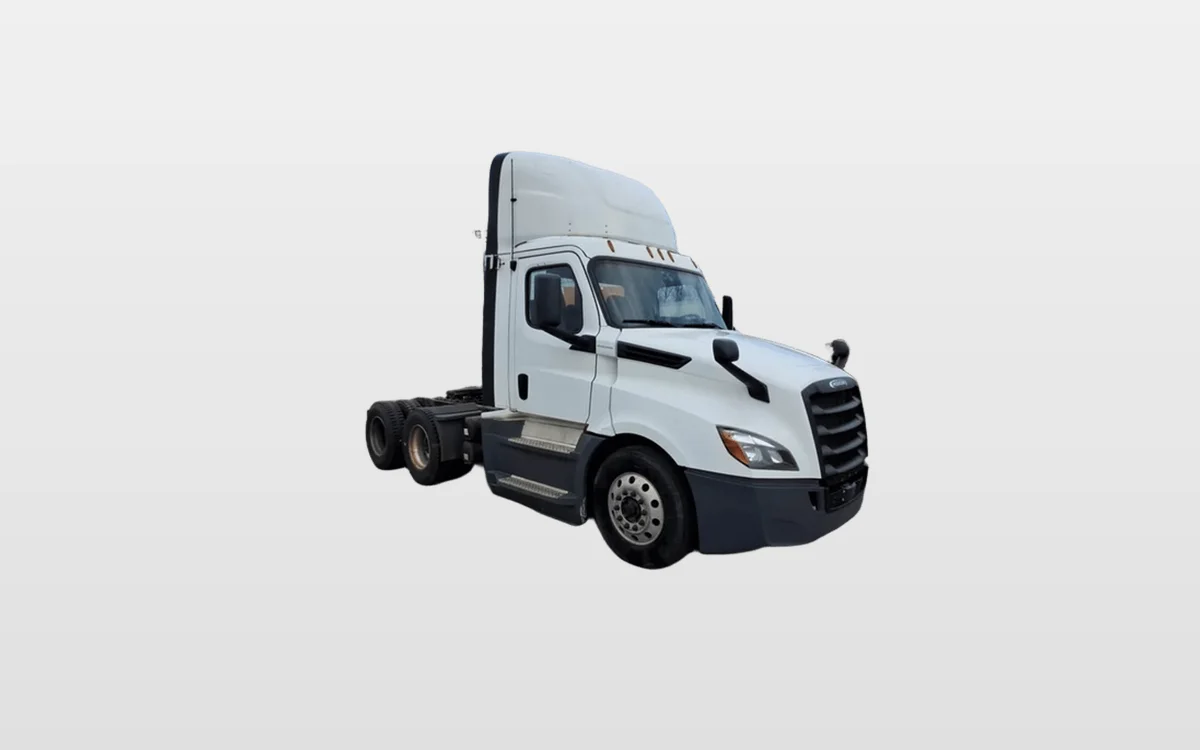 2020 Freightliner Cascadia in Shrewsbury, MA
