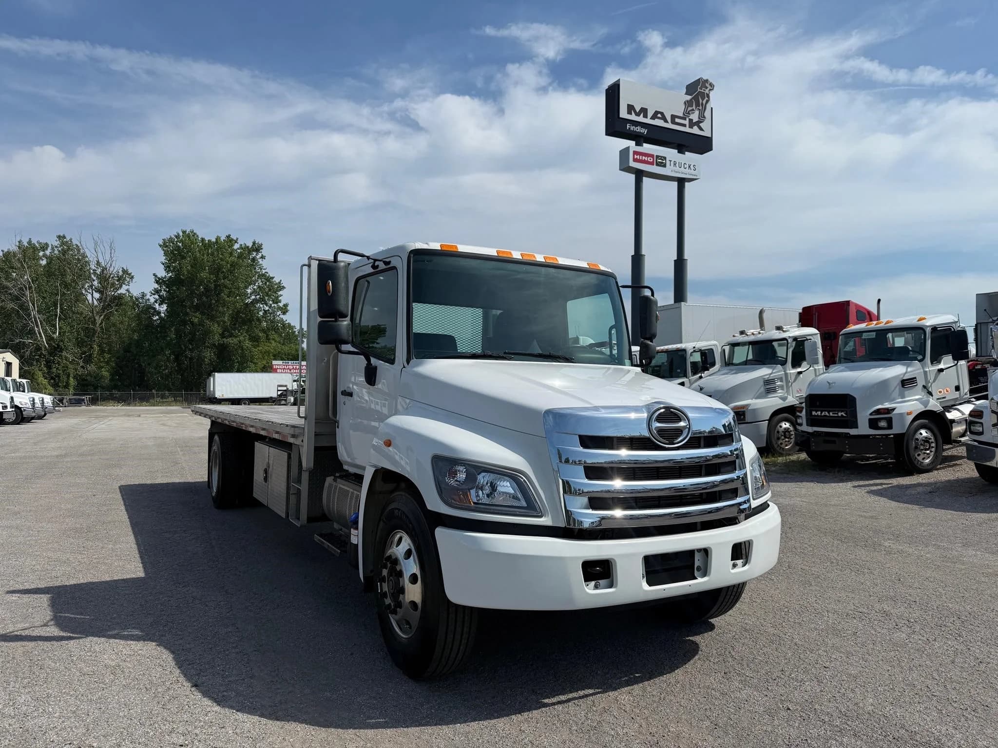 2020 Hino 338