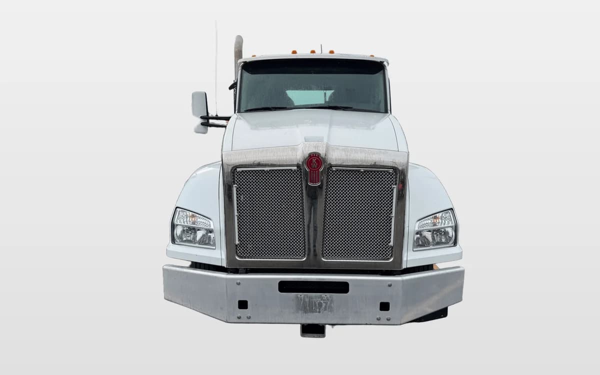 2023 Kenworth T880