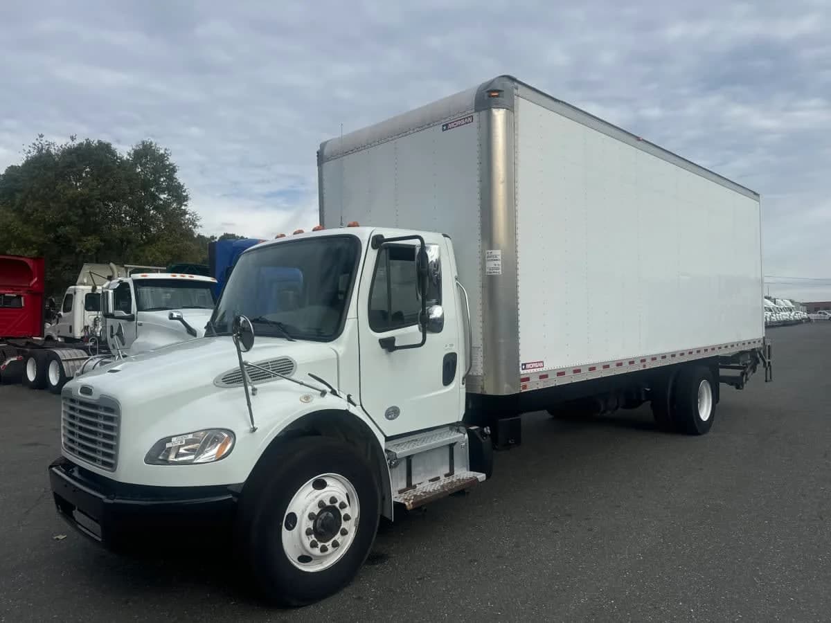 2018 Freightliner M2 106