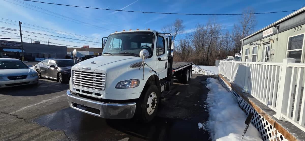 2017 Freightliner M2 106