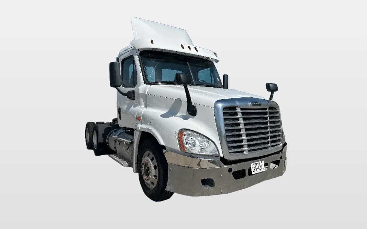 2016 Freightliner Cascadia in Dallas, TX