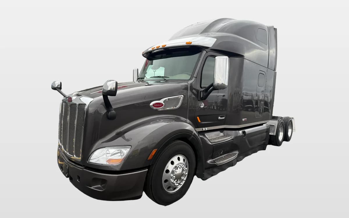 2022 PETERBILT 579