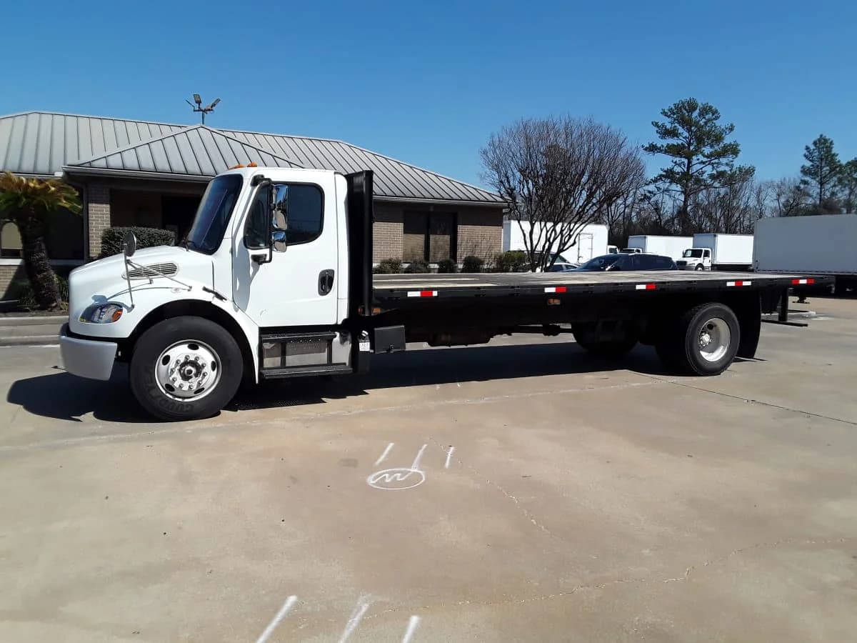 2014 Freightliner M2 106