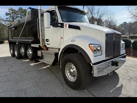 2024 Kenworth T880