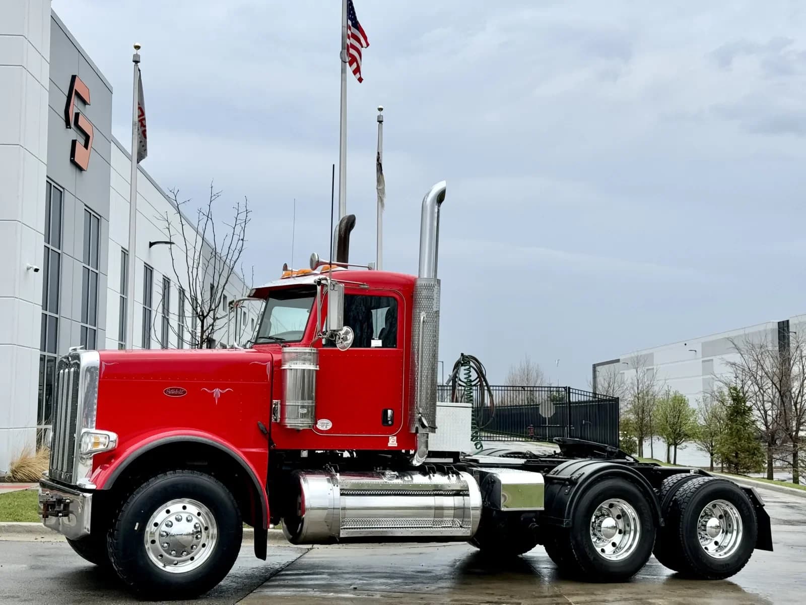 2021 Peterbilt 389