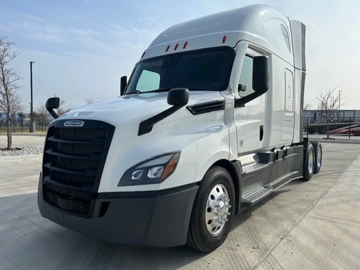 2023 Freightliner Cascadia